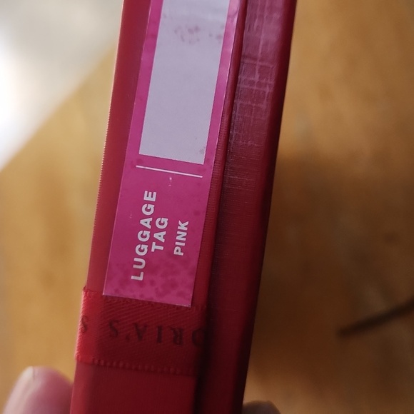 Pink Luggage Tag Set Victoria Secrets NWT - Picture 7 of 9